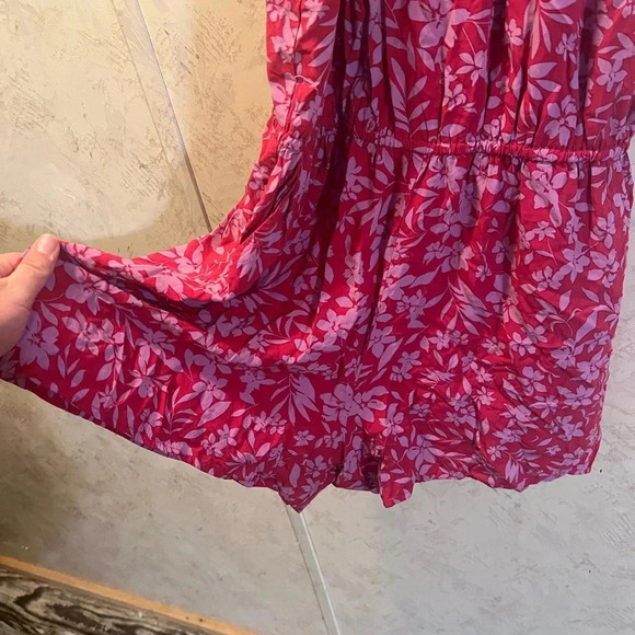 OLD NAVY Romper - Picture 2 of 5